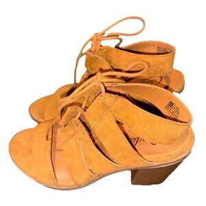 Vintage 90s Candies 7 Tan Suede Leather Wood Block Heel Platform Sandals Boho
